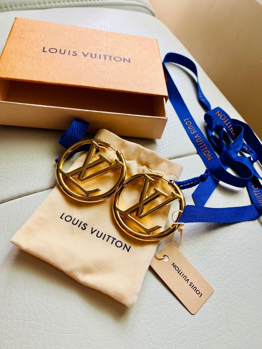 Louis Vuitton
Boucles d'oreilles Louise
Doré, Métal